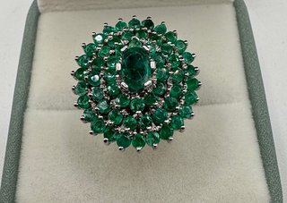 Anillo oro 18 kt con esmeraldas