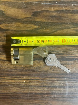 Bombín Cerradura Puerta Garaje Dispongo de 2 unida