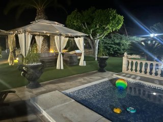 Alquiler: Piscina, Jardín y Barbacoa
