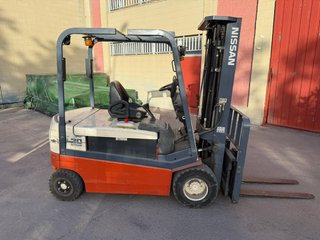 Carretilla Nissan 3000kg Eléctrica 2591h de uso