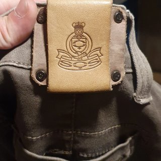 Pantalones cargo verde oliva
