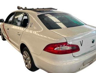 3t0941701a faro antiniebla izq skoda suberb 132876
