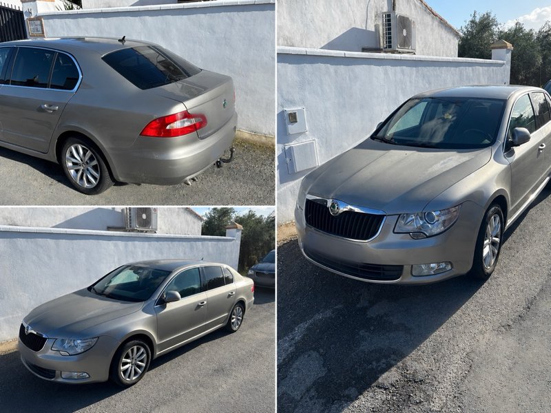 Skoda Superb 2011 - foto 1