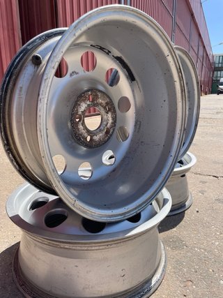 LLANTAS AUDI 5x100 EN 15” ULTRALIGERAS