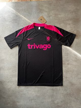 Conjunto Nike Entrenamiento Negro y Rosa
