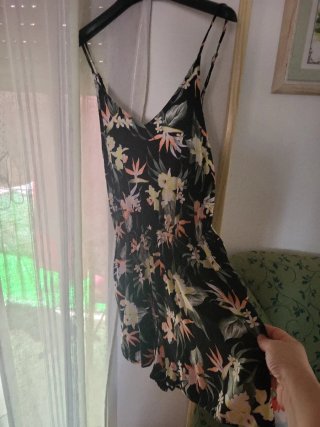Vestido Corto Estampado Floral