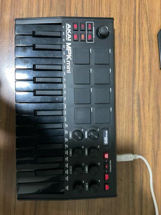 Teclado Akai MPK mini