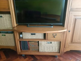 Mueble de salón de pino macizo