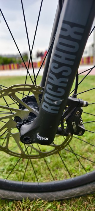 Bicicleta Eléctrica MTB Berria Mako Hybrid HP 6