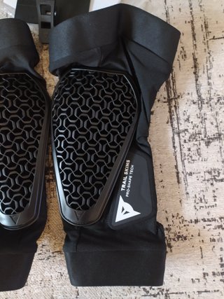 Ginocchiere MTB Dainese Trail Skin Pro Nuove