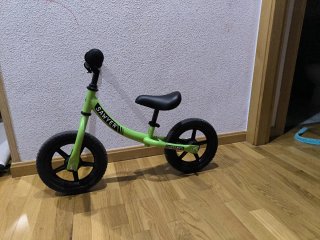 Bici de equilibrio Sawyer verde