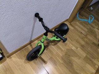 Bici de equilibrio Sawyer verde