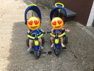 Triciclo Evolutivo Jugettos Azul y Amarillo