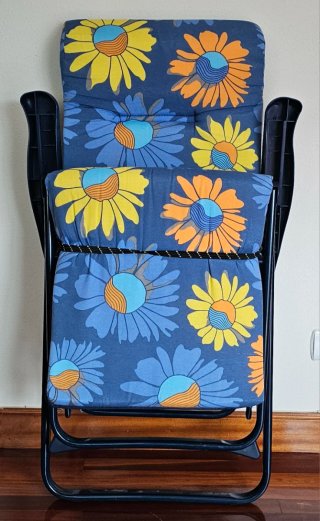 Tumbona plegable acolchada floral