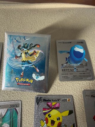 Cartas Pokémon V y VMAX