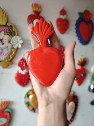 Cuore Sacro Rosso Decorazione Murale in argilla