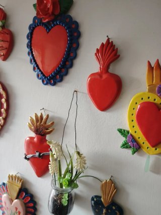 Cuore Sacro Rosso Decorazione Murale in argilla