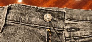 PANTALÓN LEVI'S 502, HOMBRE, GRIS CARBÓN, W32 L32.