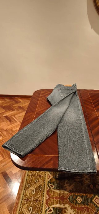 PANTALÓN LEVI'S 502, HOMBRE, GRIS CARBÓN, W32 L32.