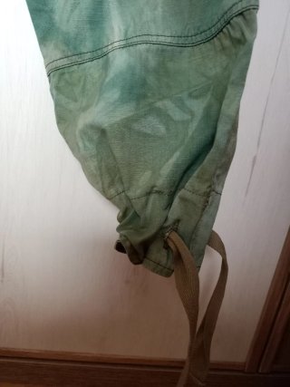 Pantalones FREESOUL verdes con parches superpuesto