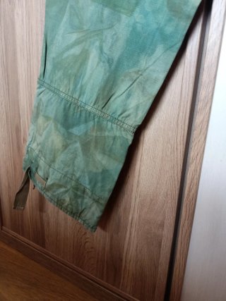 Pantalones FREESOUL verdes con parches superpuesto