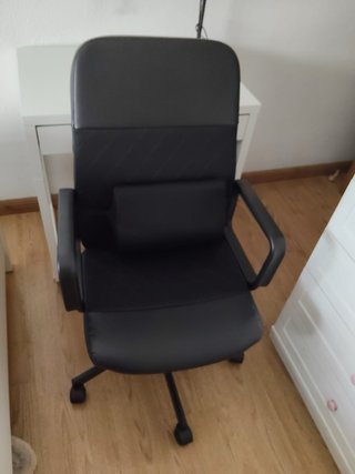 Silla de escritorio negra