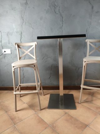 Mesa alta acero pulido y 2 taburetes