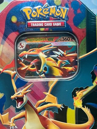 Lata Pokémon Mega Charizard Y | Sellada | Español