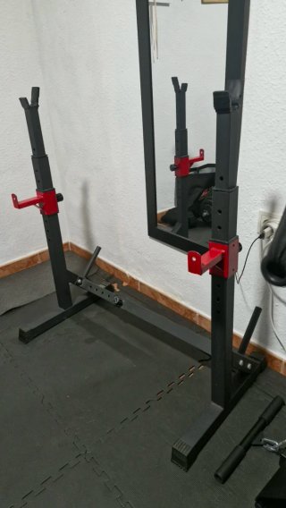 Rack de Sentadillas Negro y Rojo