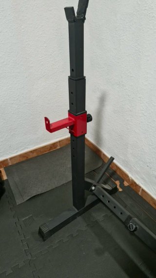 Rack de Sentadillas Negro y Rojo