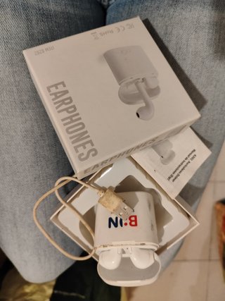 Auriculares Inalámbricos BIN Blancos