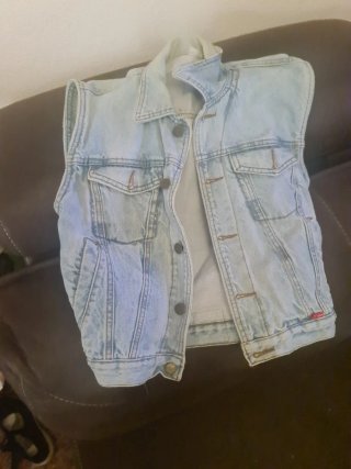 Chaqueta vaquera sin mangas