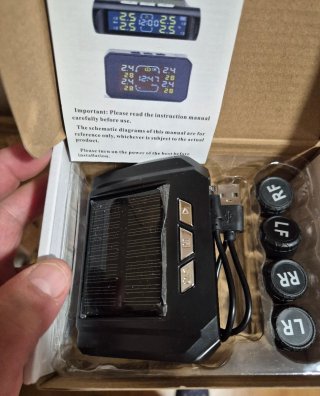 Sistema Monitoreo Presión Neumáticos Solar