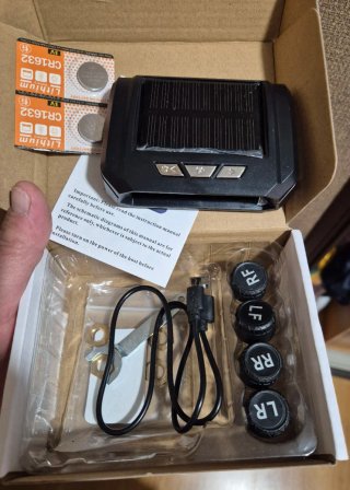 Sistema Monitoreo Presión Neumáticos Solar