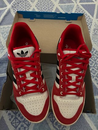 Zapatillas Adidas Centennial Rojas y Blancas