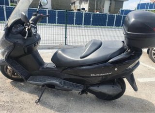 Suzuki Burgman 125 Negra