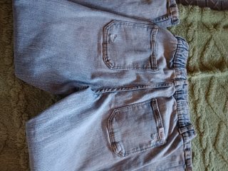 Pantalón vaquero desgastado para niño