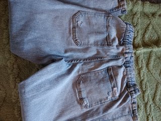 Pantalón vaquero desgastado para niño