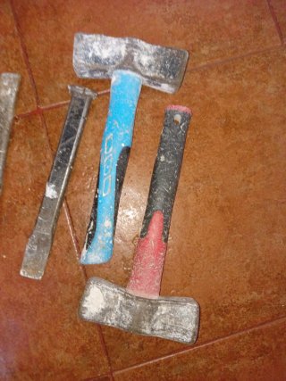 Martillos y Cortafrios