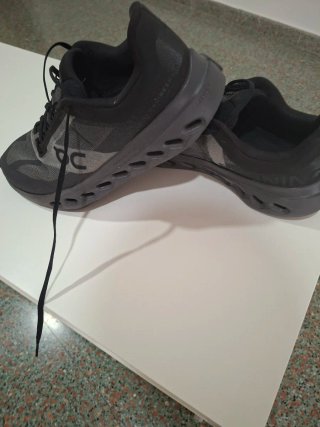 Bambas On Running Talla 44 Negras/Grises