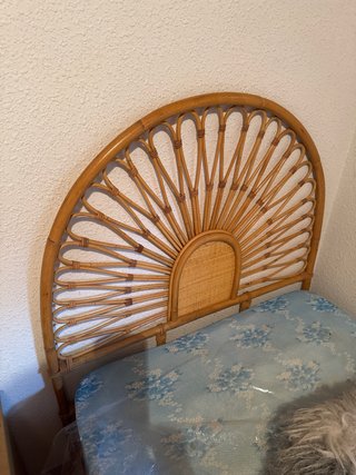 Conjunto mimbre: silla y cabeceros