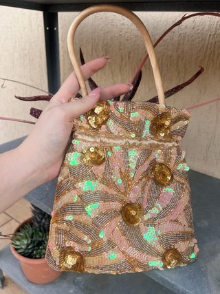 Pochette da sera ricamata paillettes e perline