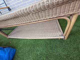 Conjunto 4 sillones ratán + mesa jardín