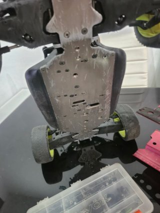 Mugen MBX8 1/8 RC Buggy