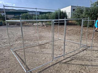 Jaula para perros con techo y puertas