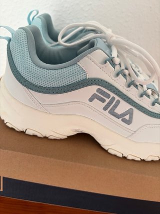 Zapatillas Fila Blancas y Turquesa Talla 39