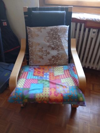 Poltrona Ikea Poäng con cuscino