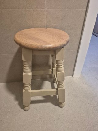 Banco de madera maciza