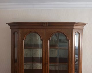 Vitrina Clásica Salón/Comedor Madera y Cristal