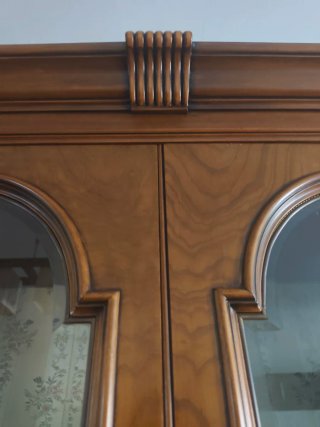 Vitrina Clásica Salón/Comedor Madera y Cristal